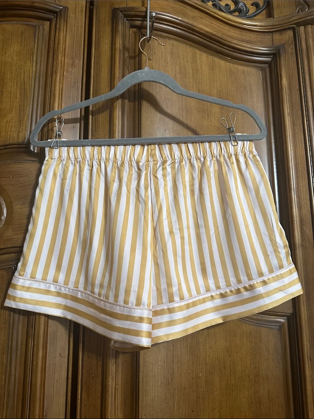 Victoria's Secret NEW Gold /Cream Iconic Striped Collection High-waist Short M